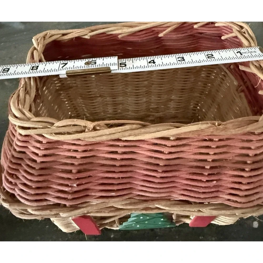 Vintage Wicker Rattan‎ House Basket Christmas Decor